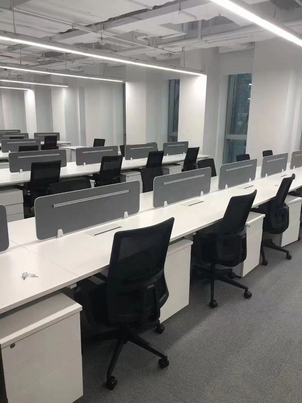 Ρυθμίσιμη ύψος πλέγματος πίσω Κερέλα γραφείου με στήριξη οσφυϊκής στήριξης και μοντέρνο στυλ